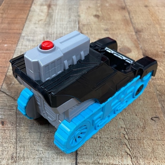 Imaginext Batman Mr. Freeze DC Car Bike Motorcycle Automobiles Toy Bundle - Picture 4 of 10